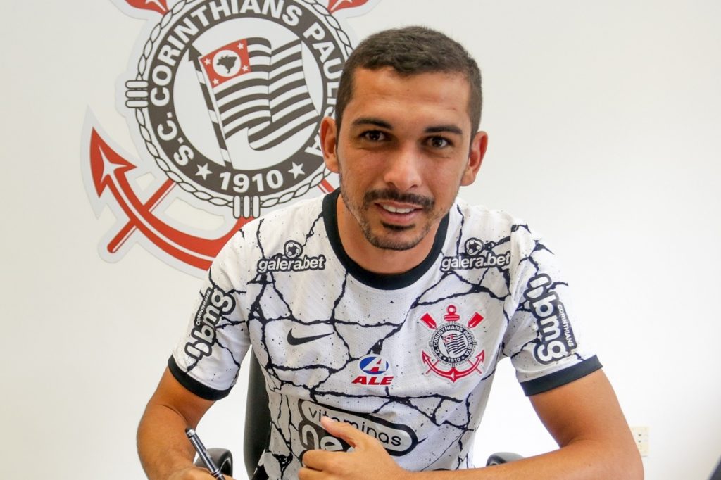 Reforço chegando Corinthians anuncia oficialmente Bruno Melo até o fim