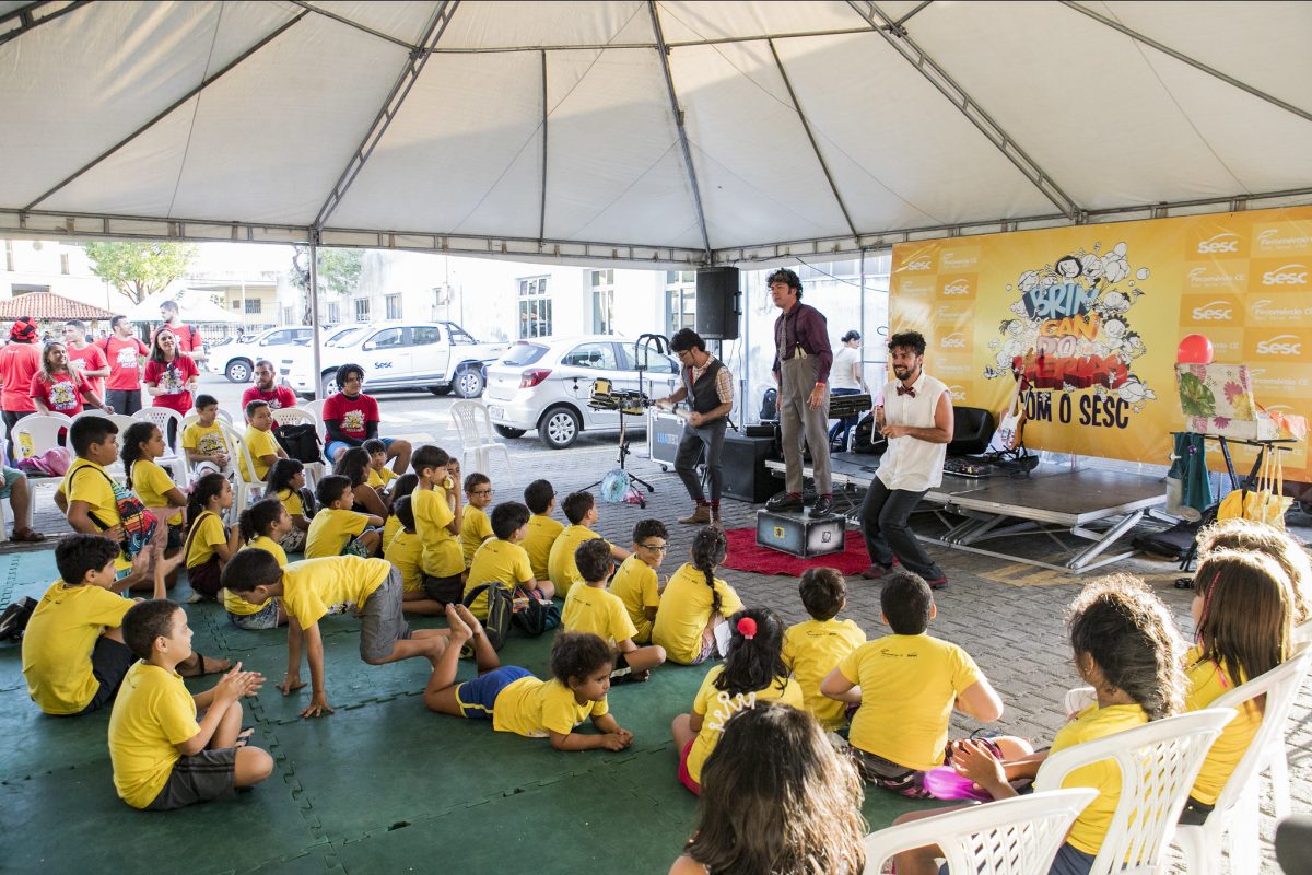 Lazer Sesc abre inscrições para o Brincando nas Férias O projeto reúne