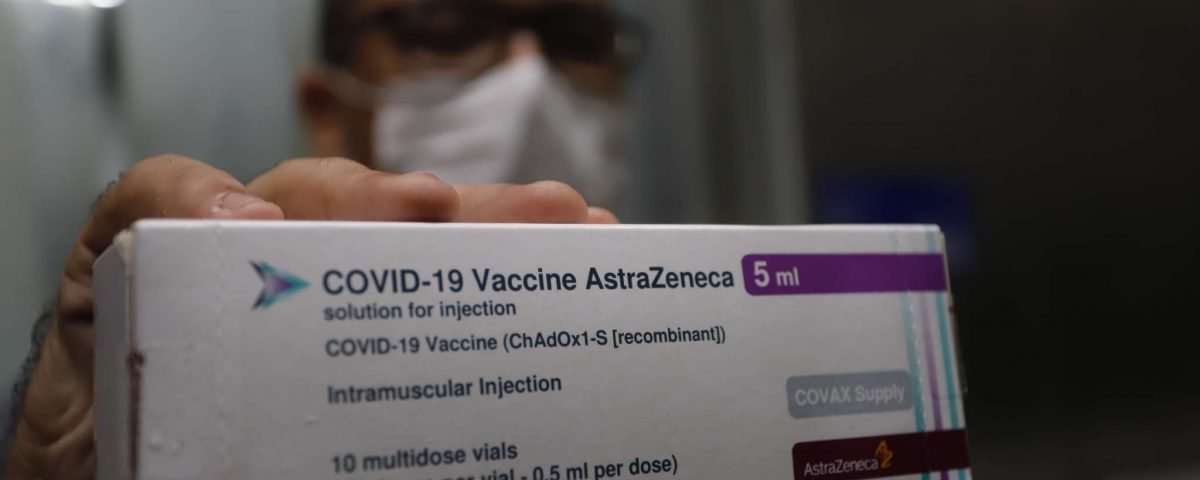 Novo lote com mais de 135 mil doses de vacinas chega ao Ceará