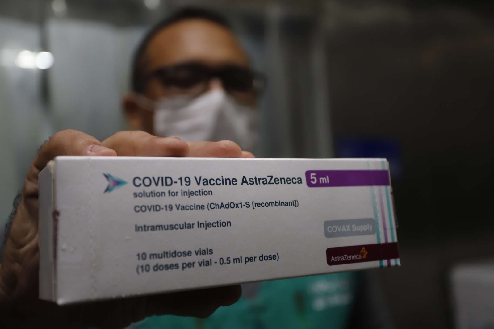 Novo lote com mais de 135 mil doses de vacinas chega ao Ceará