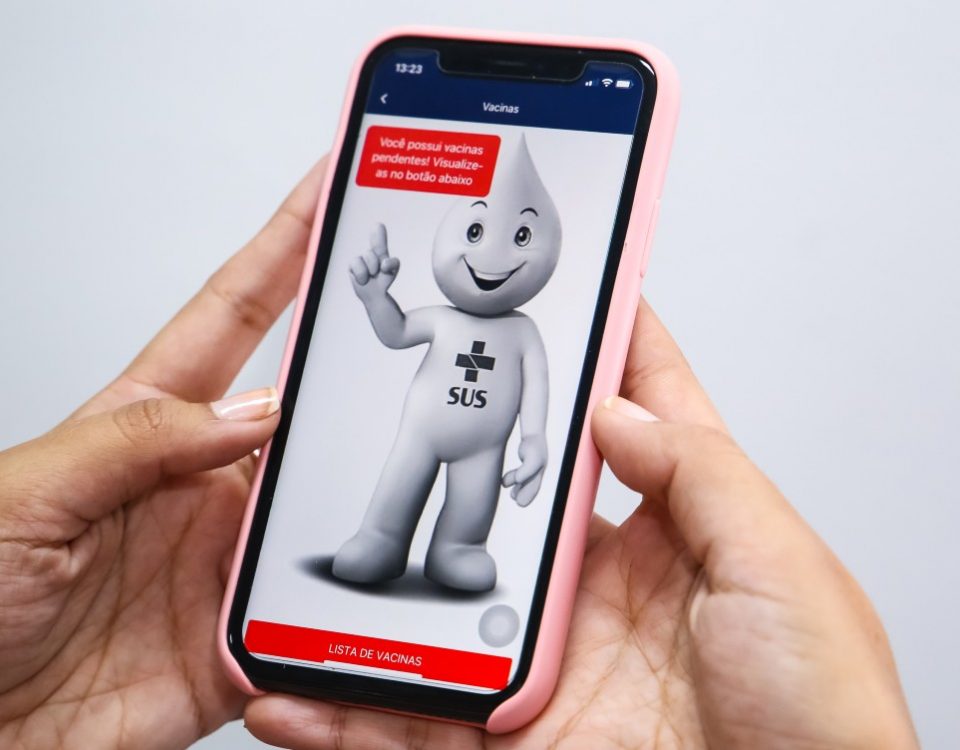 Combate à Covid: Aplicativo Mais Saúde Fortaleza notifica agendamento da vacinação