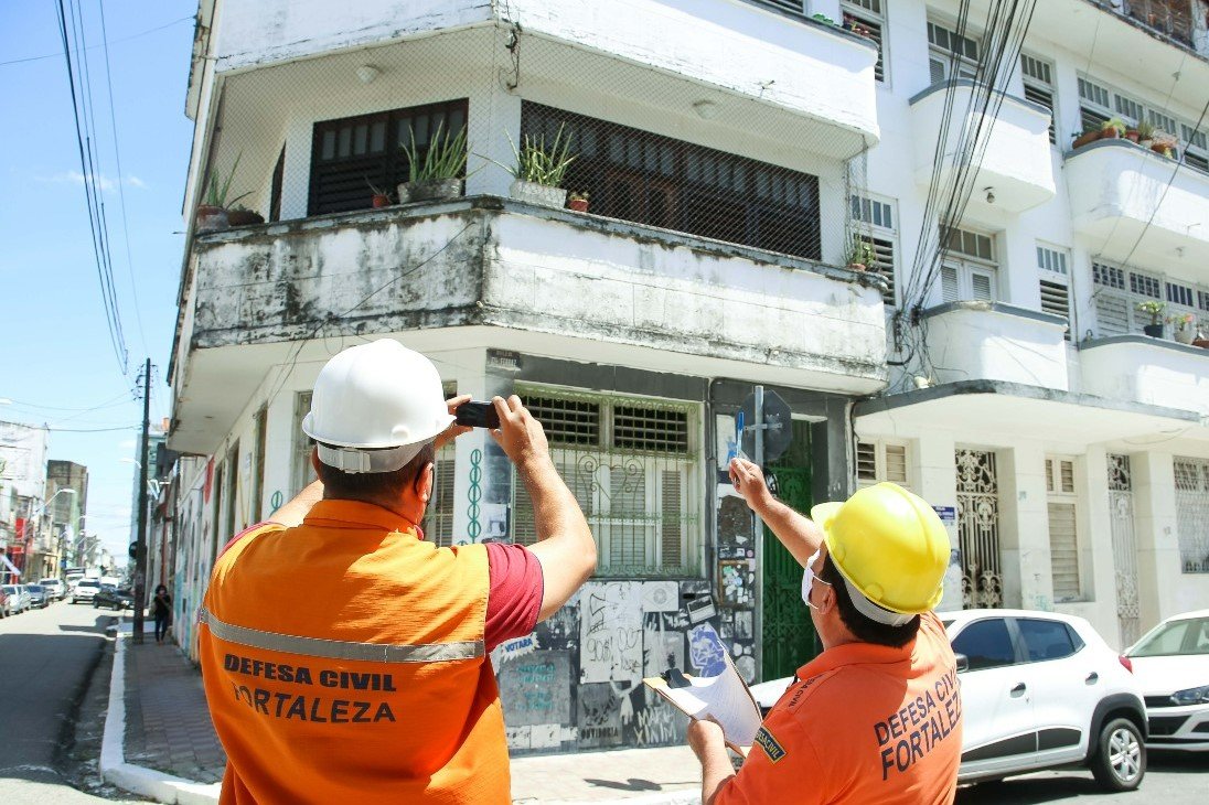 Defesa Civil de Fortaleza inicia operação de vistoria de imóveis no Centro