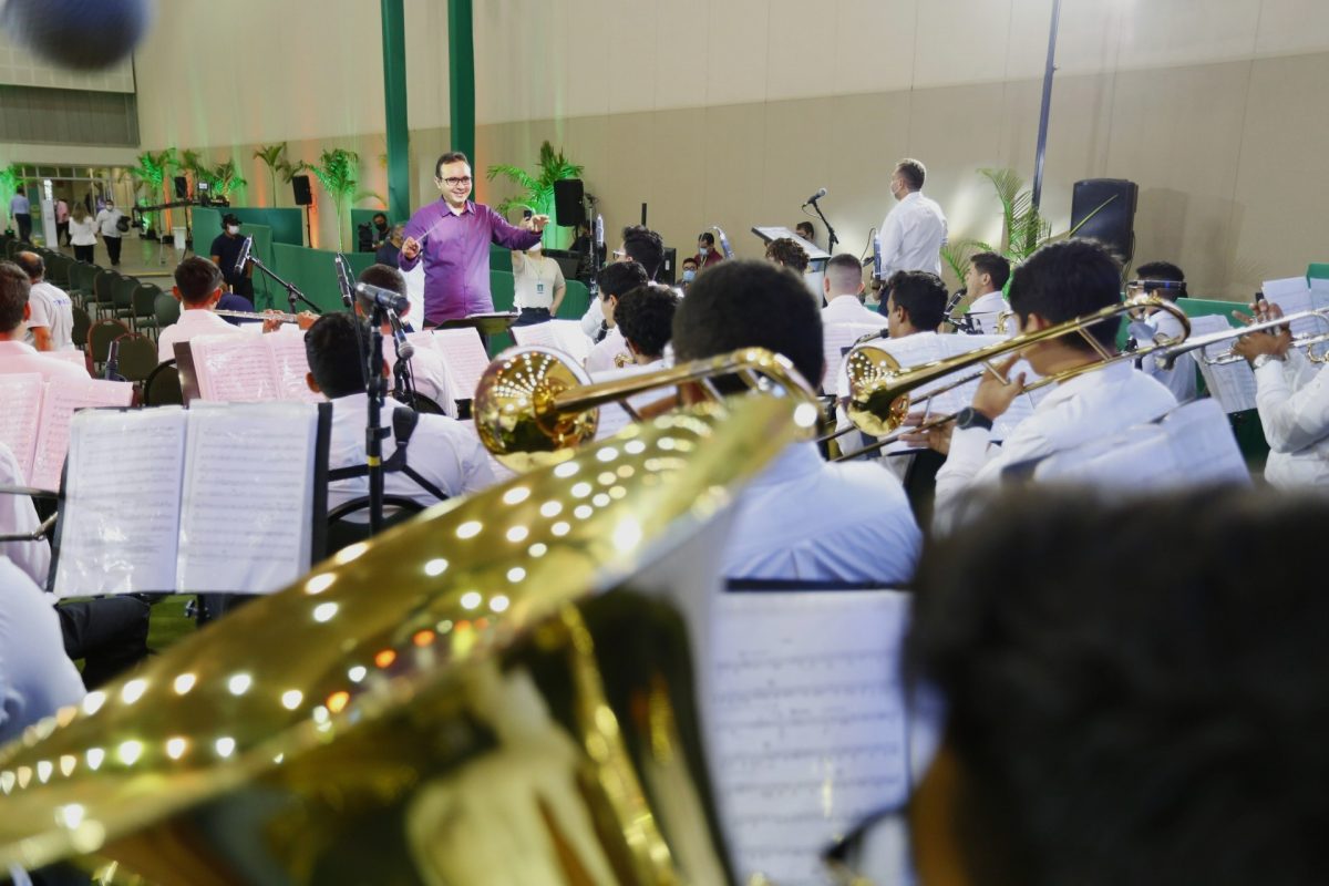 Cultura: Política cultural ganha reforço com entrega de instrumentos para 60 bandas municipais