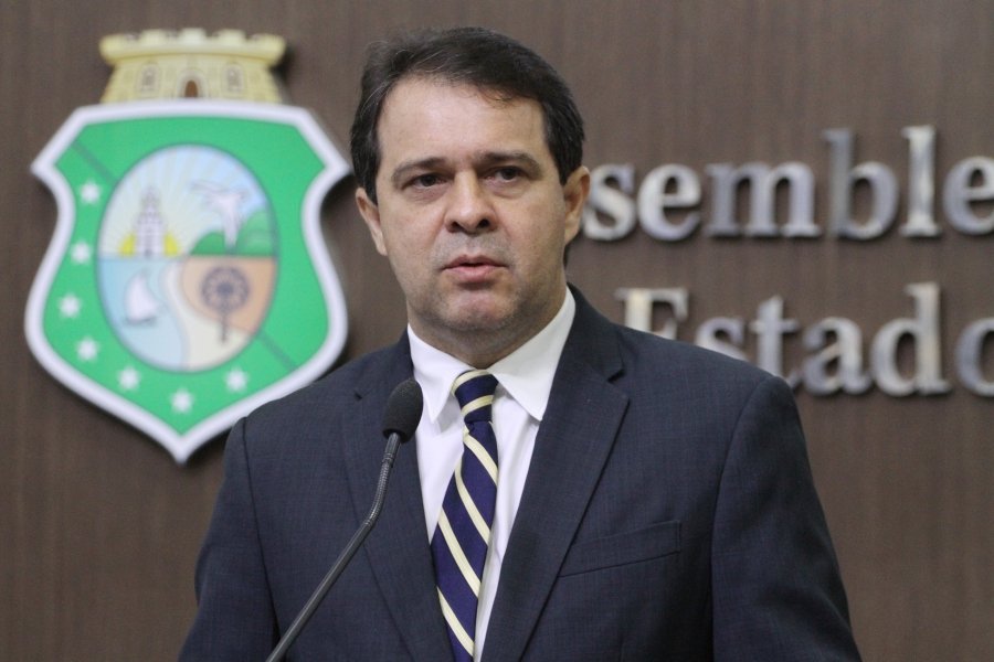Agenda: Governador em exercício, Evandro Leitão, entrega ações em Santana do Acaraú, Sobral e Chorozinho