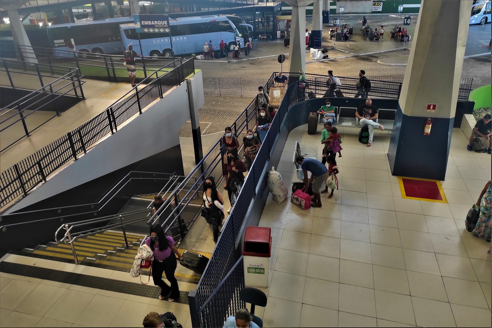 Feriado de Finados: 180 viagens extras movimentam o Terminal Rodoviário Engenheiro João Tomé, em Fortaleza