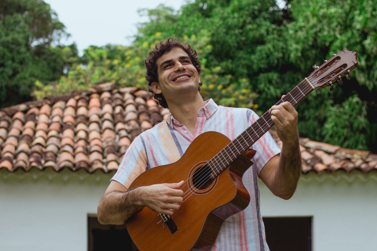 Pôr do Sol Fortaleza: Projeto de música itinerante no domingo será na Barra do Ceará com Pedro Frota e Dayana Silver