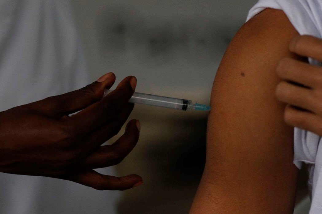 Saúde: Brasil ultrapassa 100 milhões de pessoas com ciclo vacinal completo contra a covid-19