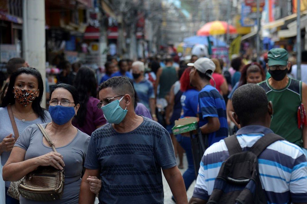 Combate à Covid: Estado do Rio de Janeiro flexibiliza uso de máscara facial em locais abertos
