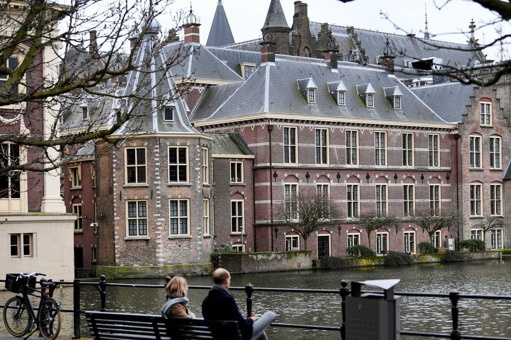 Pandemia: Casos da variante Ômicron avançam no mundo; Holanda tem 13 casos confirmados