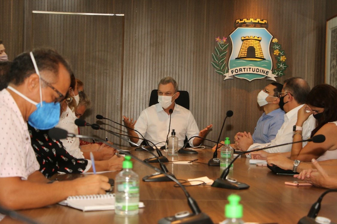 Prefeito José Sarto anunciou o índice de reajuste em reunião com sindicalistas