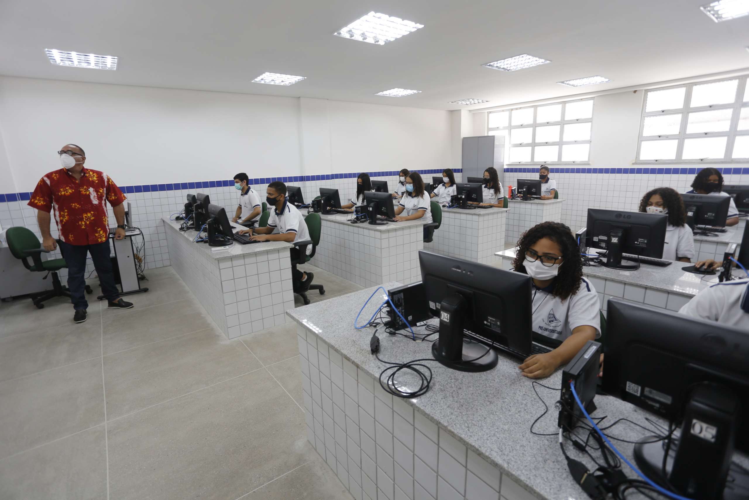 Educação: Nova sede da Escola de Ensino Médio Deputado Manoel Rodrigues é inaugurada em Fortaleza