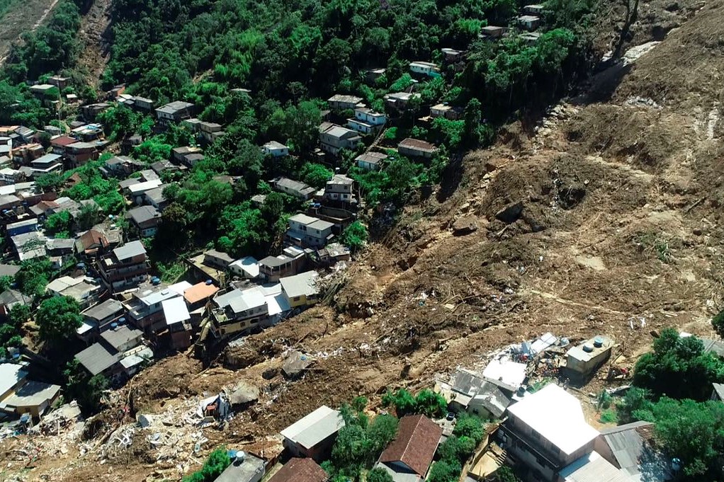 Chega a 197 o número de vítimas da tragédia em Petrópolis