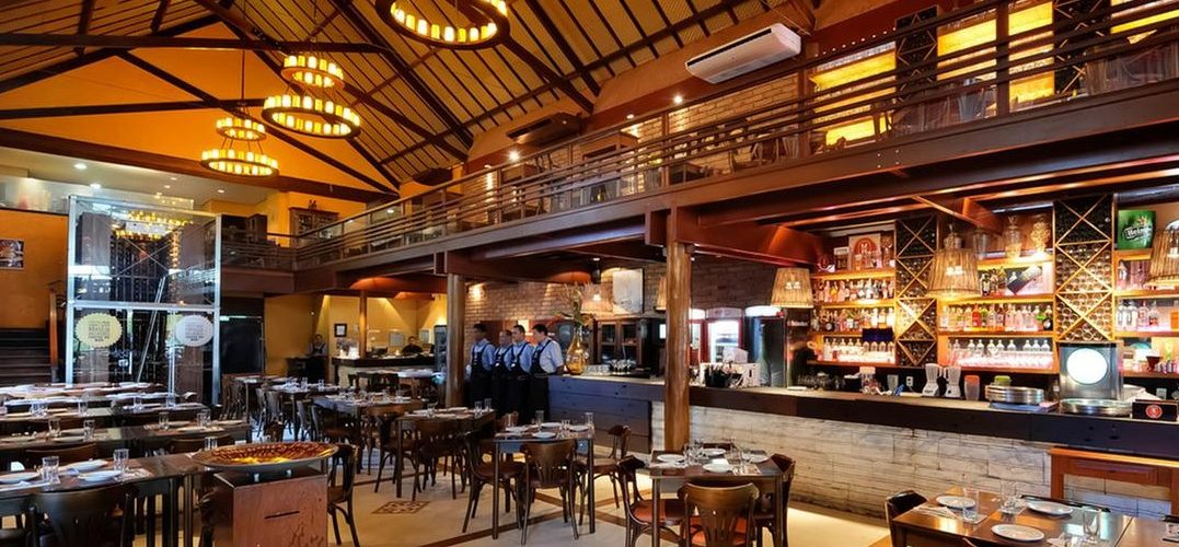 Pesquisa: 75% dos bares e restaurantes de Fortaleza tiveram afastamento de funcionários em janeiro