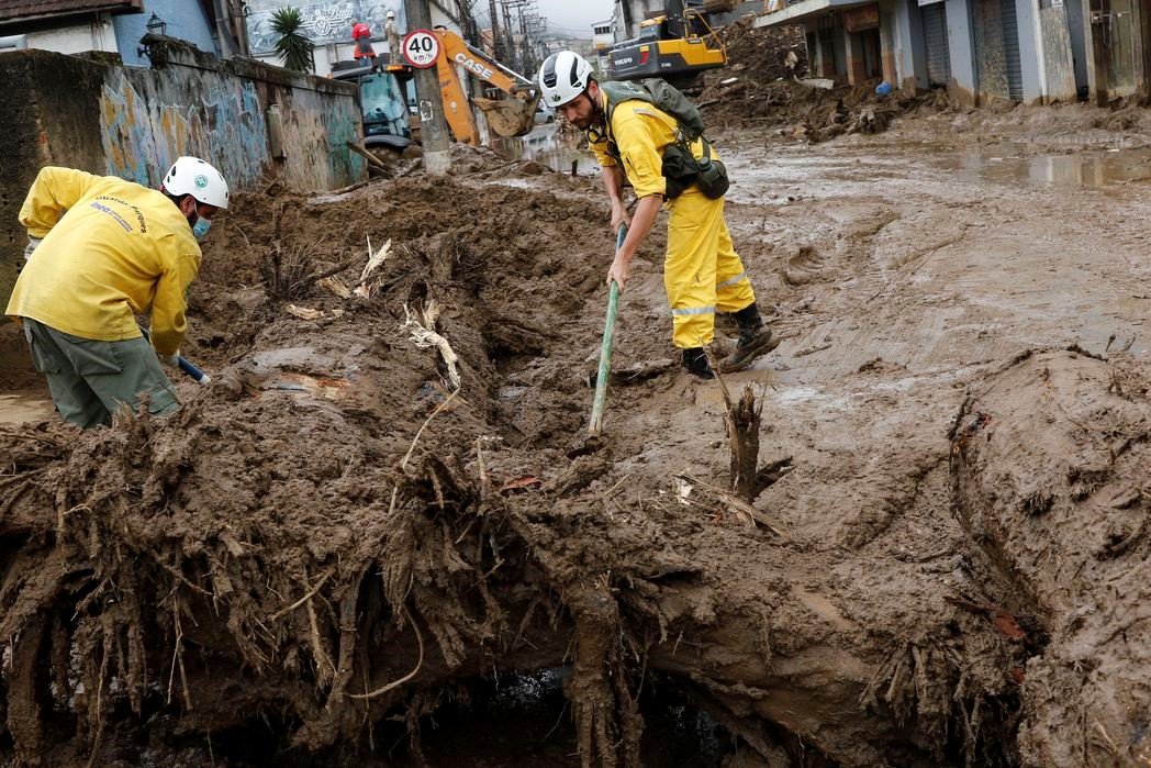 Desastre Ambiental: Equipes iniciam 8º dia de buscas a vítimas de temporal em Petrópolis; ainda há 89 desaparecidos