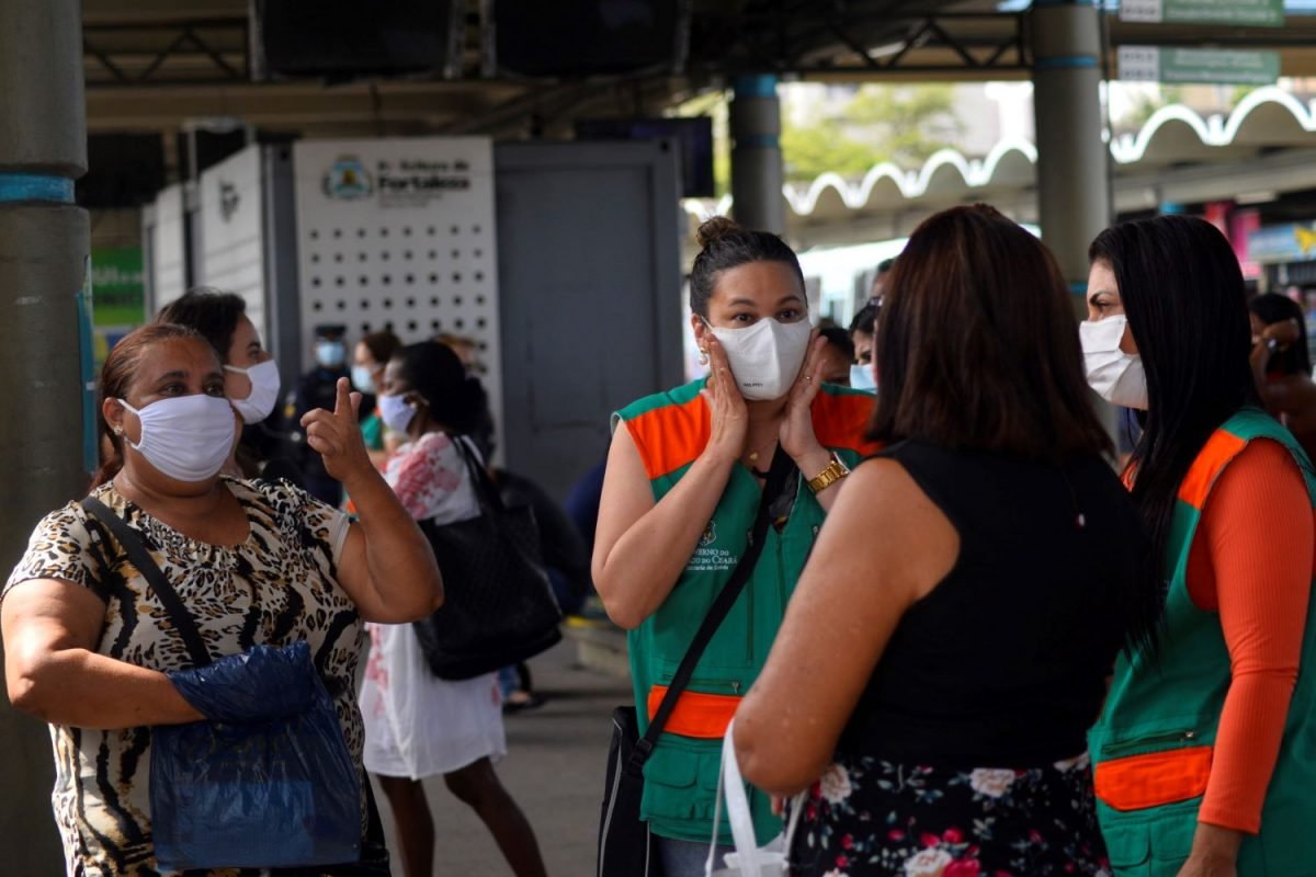 Pandemia: Novo decreto dispensa o uso de máscaras em ambientes abertos no Ceará