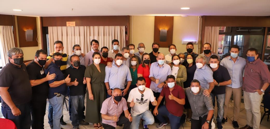 Apoio: Roberto Cláudio participa de encontro com base aliada na Câmara Municipal de Fortaleza