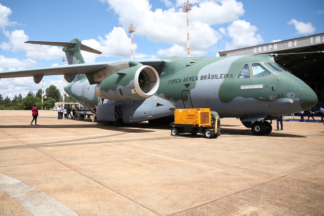 Guerra na Ucrânia: Avião da FAB pousa na Polônia para repatriar brasileiros