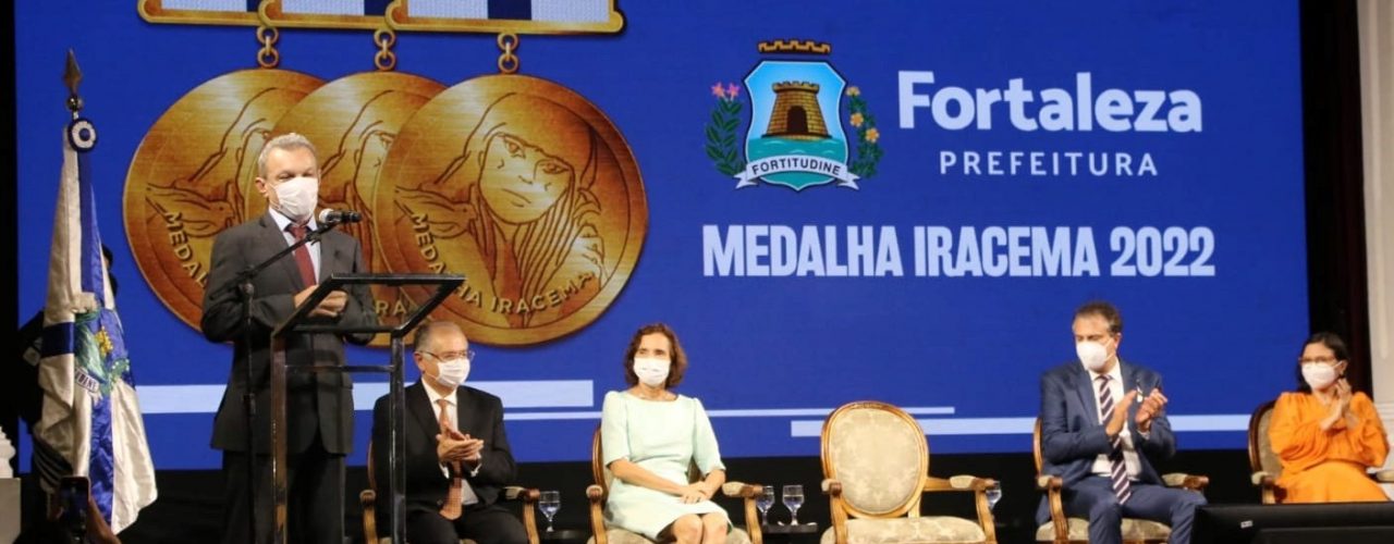 Homenagem: Prefeito Sarto entrega 5ª Medalha Iracema no aniversário de 296 anos de Fortaleza