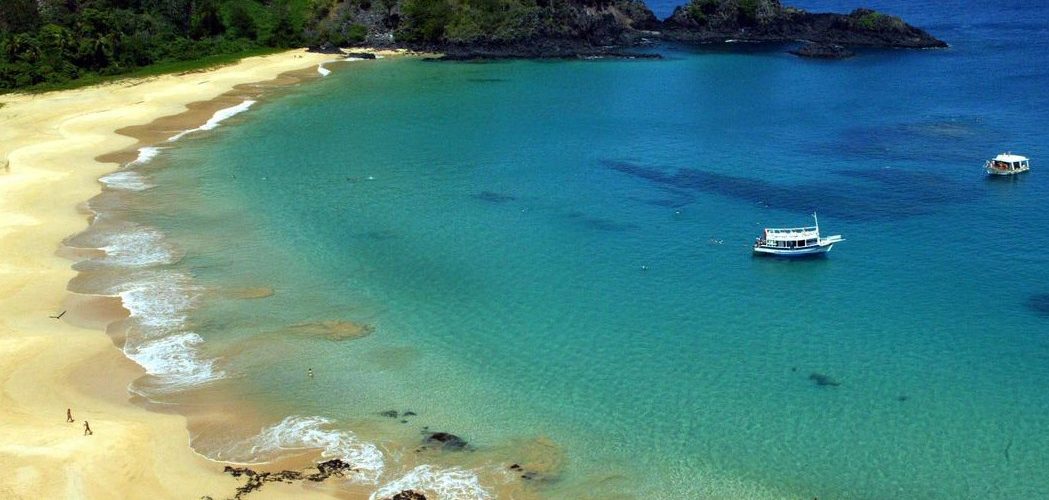 Turismo: Fernando de Noronha flexibiliza e deixa de exigir testes de covid-19 para turistas