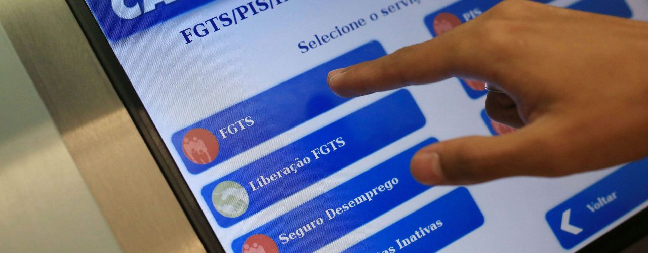 Economia: 40% dos inadimplentes pretendem usar FGTS para limpar o nome, aponta pesquisa Serasa