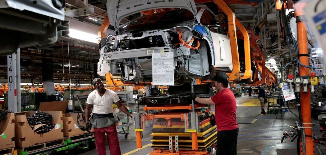 Economia: Produção de veículos sobe 0,4% em abril, diz balanço da Anfavea