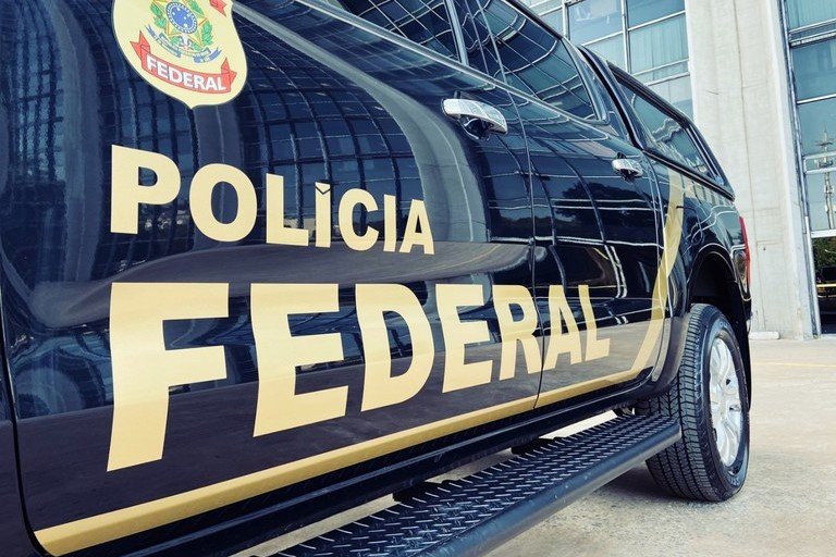 Prisão: Polícia Federal prende foragido internacional envolvido no crime de tráfico de pessoas