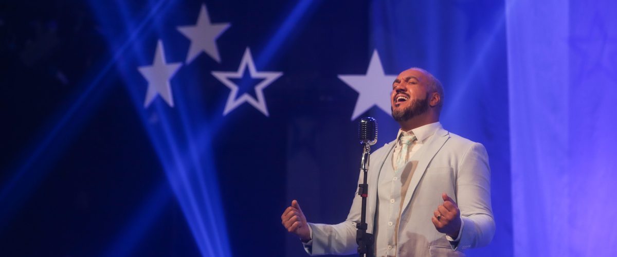 Música: Belo homenageia Roupa Nova e regrava 3 grandes sucessos do grupo