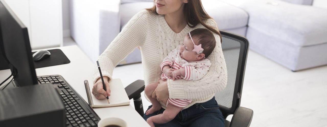 Home Office: Período de trabalho remoto para juízas mães beneficia poder público e magistradas
