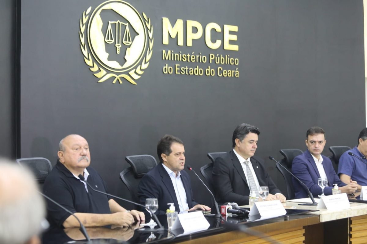 Abusivo: Assembleia e MP entram com Ação Civil contra aumento na tarifa de energia elétrica no Ceará