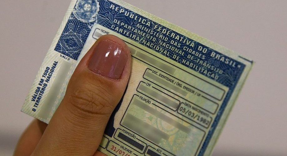 Documento: Novo modelo da CNH começará a ser emitido a partir de quarta-feira