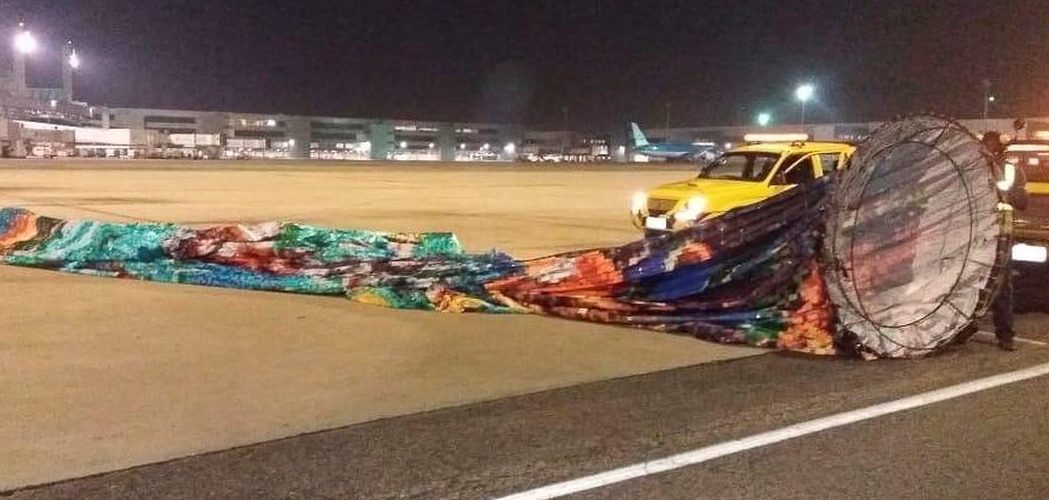 Alerta: Galeão lança campanha sobre riscos de soltura de balões para aviação