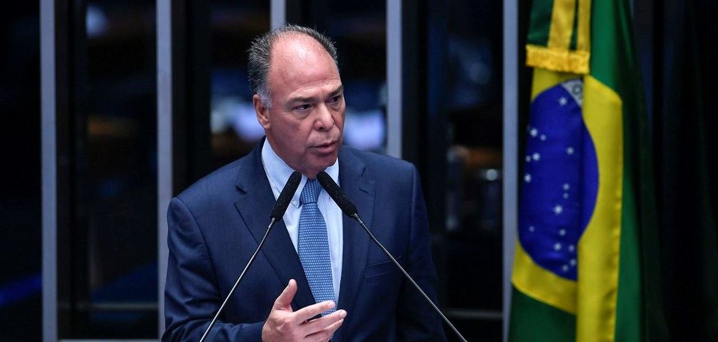 Economia: Relatório que fixa limite ao ICMS de combustíveis é lido no Senado