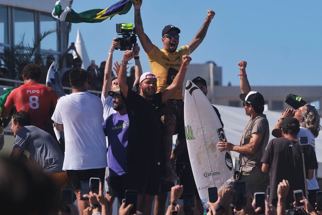 Surfe: Filipinho é tetra e estreante Samuel Pupo vice na etapa Rio Pro da WSL