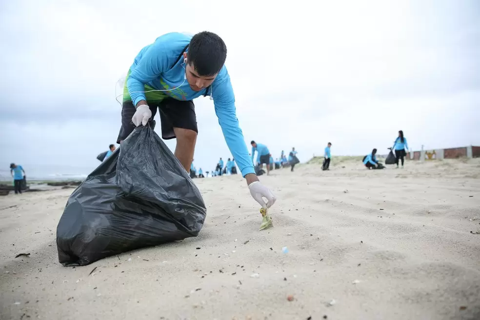 Meio Ambiente: Praias do Titanzinho e Vizinho recebem ação de limpeza nesta sexta