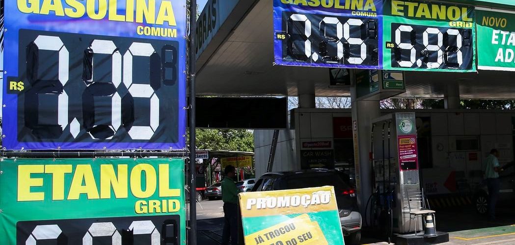 Economia: Câmara aprova Projeto de Lei que exige transparência em preços de combustíveis