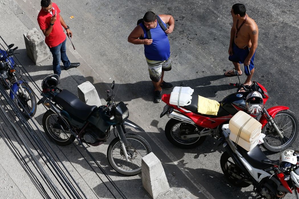 Segurança: Ação que mira motos sem placas autua 80% dos condutores abordados no Rio de Janeiro