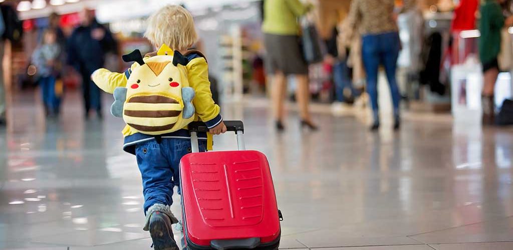 Serviço: Vai viajar com criança? Saiba os cuidados que devem ser tomados na hora do embarque