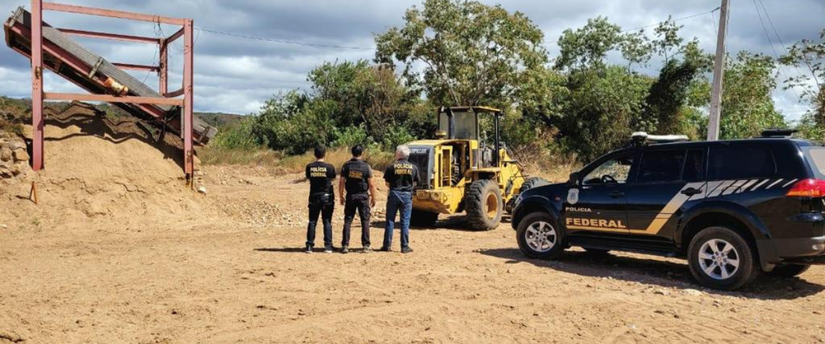 10 Policiais Federais atuaram para o cumprimento dos mandados expedidos pela Justiça Federal. | Foto: Divulgação/PF