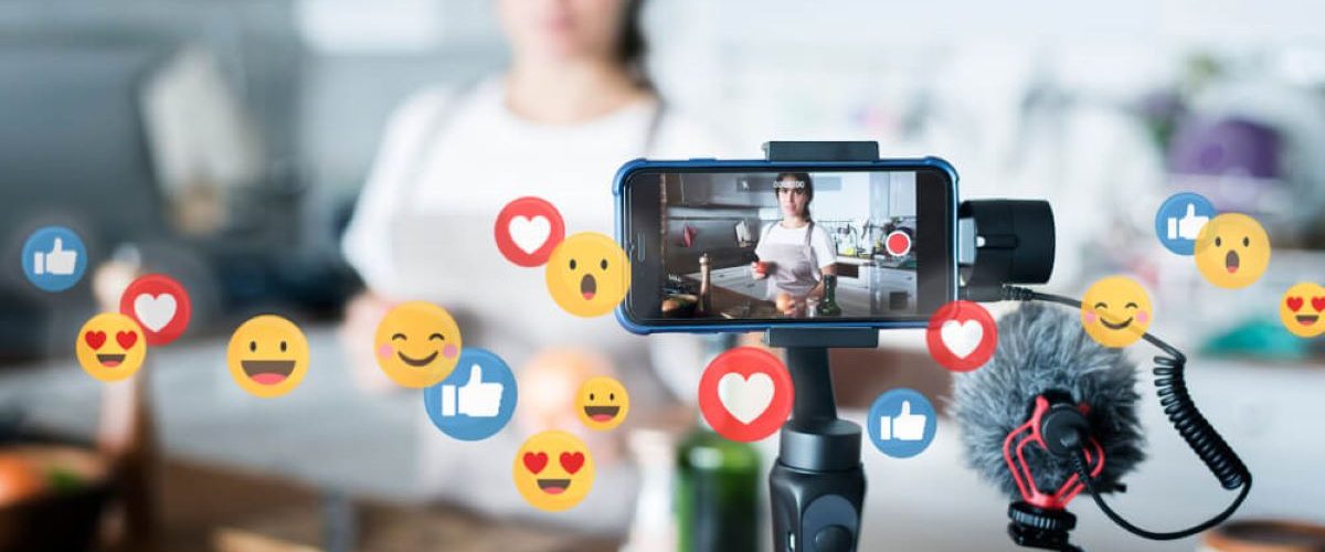 Influencer digital: Mesmo após o 'boom' da internet ainda é possível empreender e mudar de carreira?