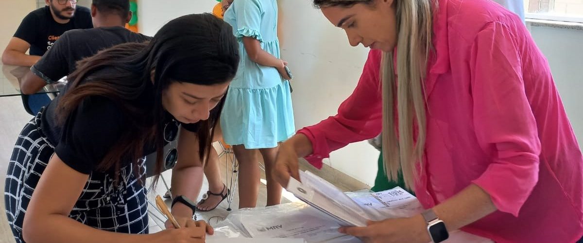 Mercado: Com o setor da construção em expansão, profissão de corretor de imóveis cresce no Brasil