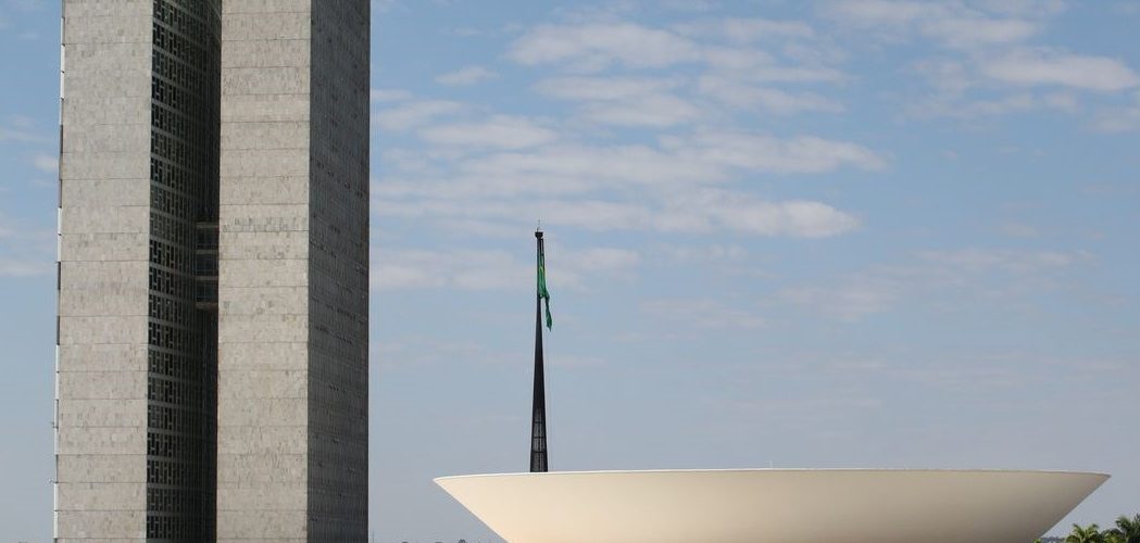 Economia: Câmara aprova aumento do limite de faturamento para Simples Nacional