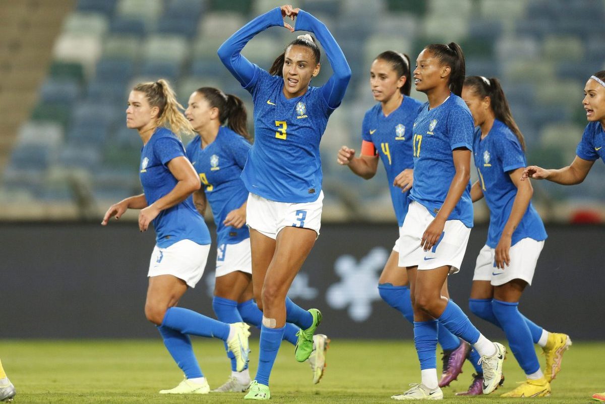 Com gols de Adriana, Debinha (2x), Bia Zaneratto, Duda e Kathellen, a #SeleçãoFeminina venceu a África do Sul por 6 a 0. | Foto: Rafael Ribeiro/ CBF