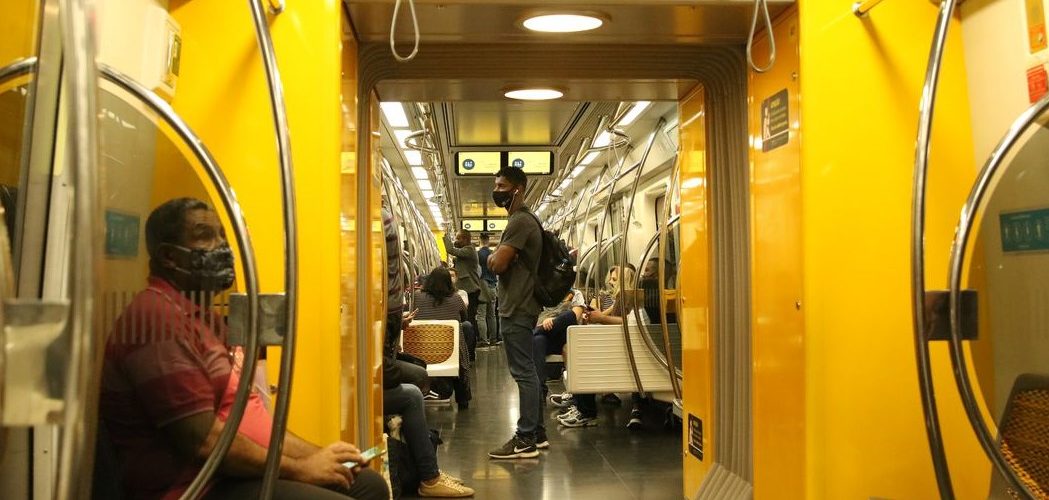 Covid-19: Governo simplifica medidas para entrada de viajantes no país