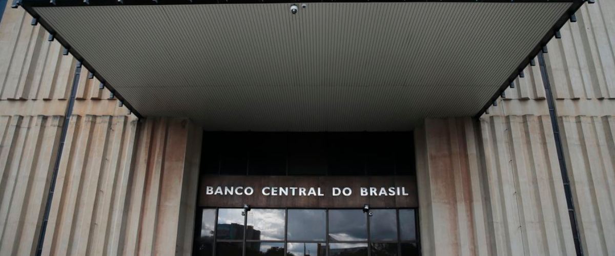 O Copom informou que manterá os juros pelo tempo necessário para segurar a inflação e julgou o nível adequado para lidar com as incertezas sobre a economia brasileira.| Foto: Marcelo Casal JR