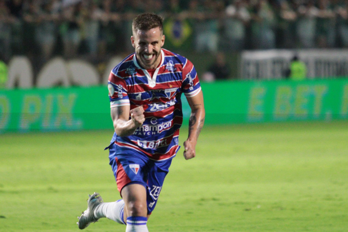 Sasha foi um dos destaques da partida. | Foto: Matheus Lotif