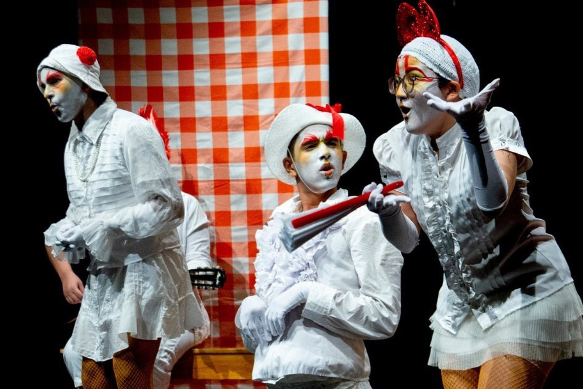 O Galhofo é um grupo de criações artísticas voltado ao público infantil residente de Fortaleza/CE. Seu repertório inclui espetáculos, contação de histórias, EPs, podcasts, shows e animação e recreação em eventos .| Dvulgação