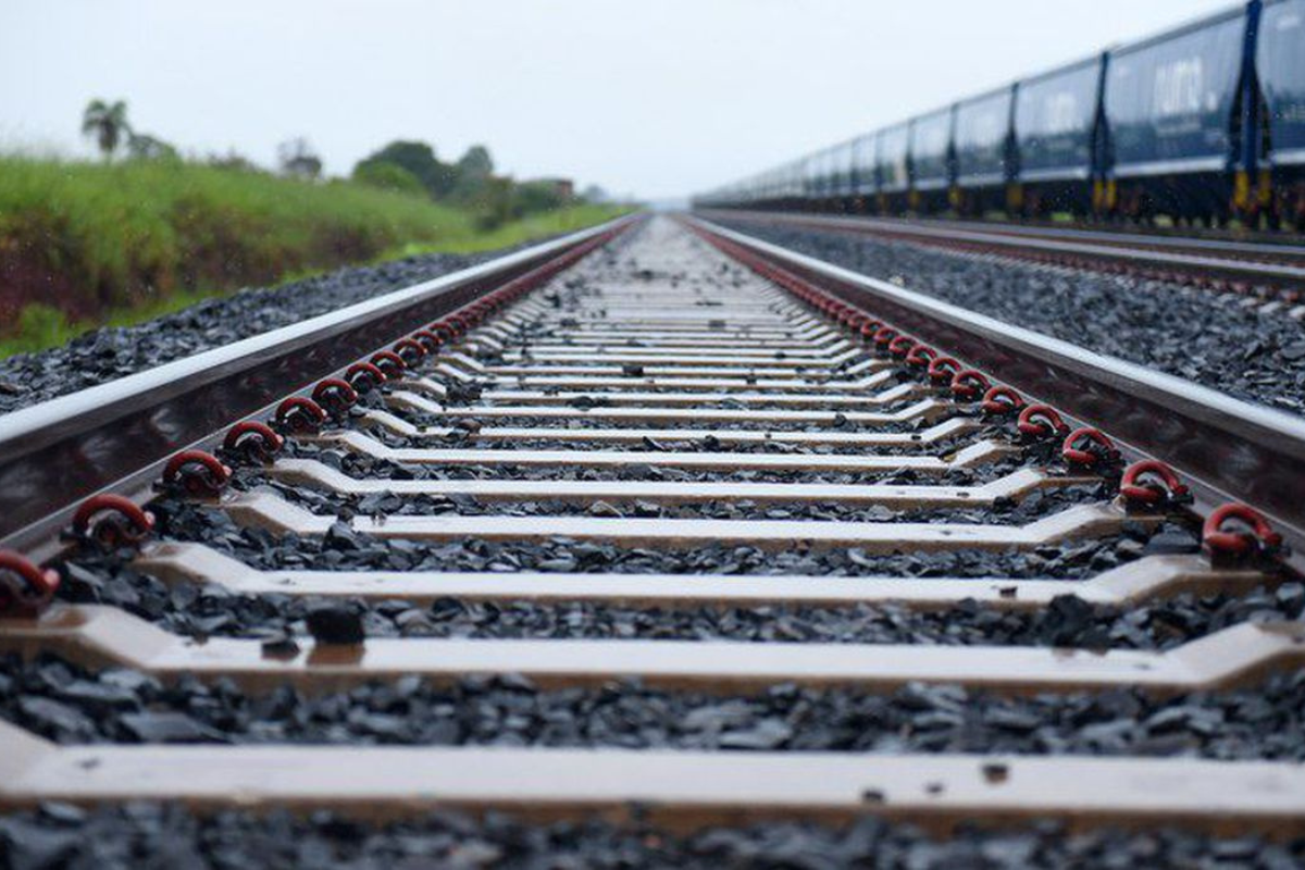 Os novos contratos preveem a construção de 1.040,7 quilômetros de linhas férreas.| Foto; Ricardo Botelho