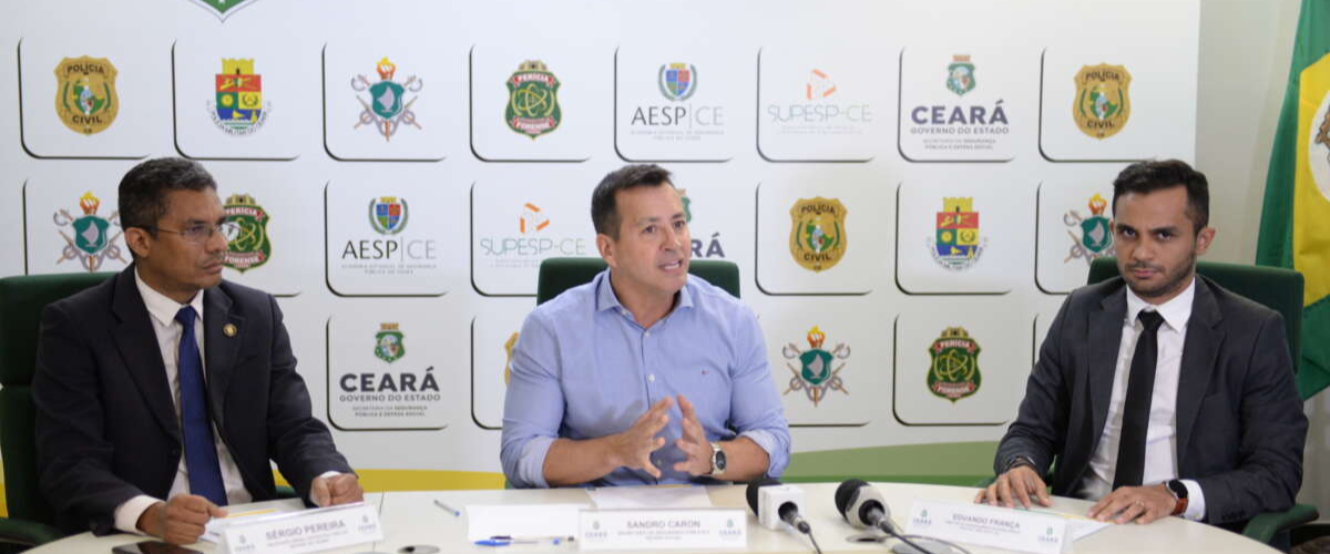 Foram apreendidos 16 veículos e cerca de R$ 800 mil em espécie. | Foto: Divulgação/SSPDS