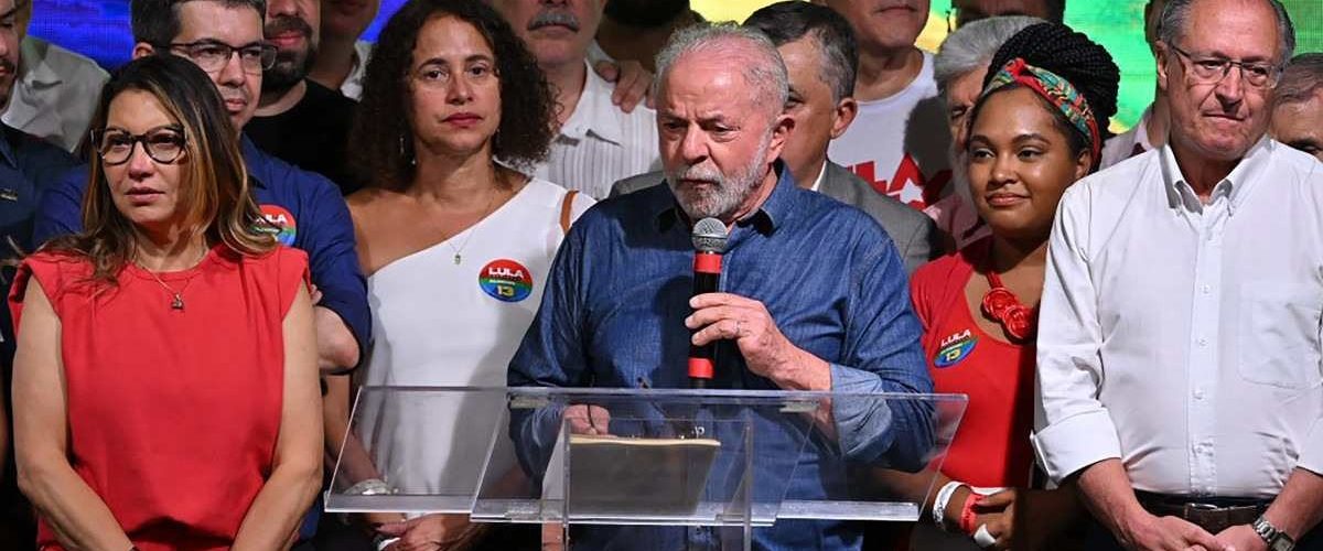 Opinião: O Novo Governo Lula num País Dividido