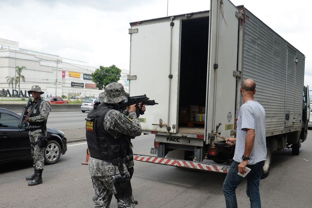 Segurança: MP e polícia combatem tráfico de drogas e roubo de cargas no Rio